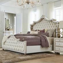 Load image into Gallery viewer, Antonella Panel Bed
