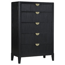 Load image into Gallery viewer, Brookmead Chest of Drawers
