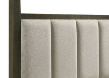Load image into Gallery viewer, Gran Park Canopy Panel Bed
