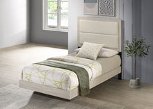 Load image into Gallery viewer, Trenton Panel Bed
