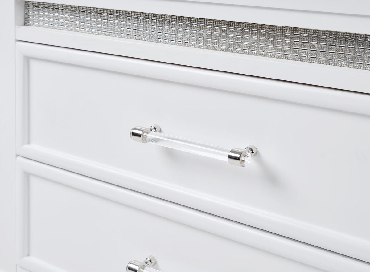 B045 - LED Chest - White