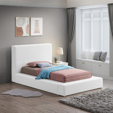 Load image into Gallery viewer, Terra - Bed
