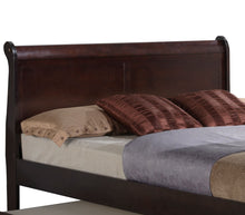Load image into Gallery viewer, Elegant Trundle Bed With Timeless Charm
