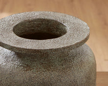 Load image into Gallery viewer, Jedwick - Vase
