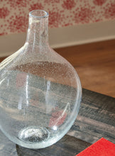Load image into Gallery viewer, Kurthorne - Vase
