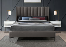 Load image into Gallery viewer, Nadia - Bed
