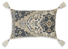 Load image into Gallery viewer, Winbury - Pillow
