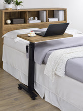 Load image into Gallery viewer, Westpark Bed C-Table
