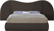 Load image into Gallery viewer, Everest - Boucle Fabric Bed

