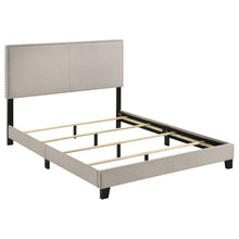 Load image into Gallery viewer, Boyd Panel Bed
