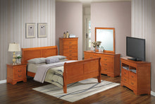 Load image into Gallery viewer, Louis Phillipe - Panel Sleigh Bed
