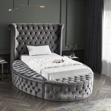 Load image into Gallery viewer, Luxus - Bed
