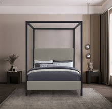 Load image into Gallery viewer, James - Bed
