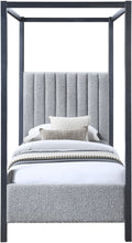 Load image into Gallery viewer, Kelly - Bed
