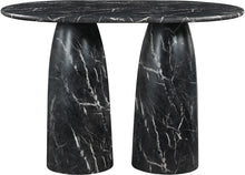 Load image into Gallery viewer, Cosenza - Concrete Indoor / Outdoor Table
