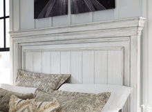 Load image into Gallery viewer, Kanwyn - Panel Bed

