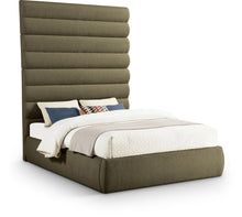 Load image into Gallery viewer, Adam - Boucle Fabric Bed With 89" Headboard
