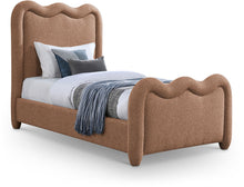 Load image into Gallery viewer, Gavin - Bed
