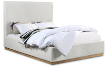 Load image into Gallery viewer, Alfie - Bed
