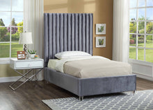 Load image into Gallery viewer, Candace - Bed
