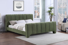 Load image into Gallery viewer, Camila - Bed
