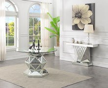 Load image into Gallery viewer, G-102 - Dining Room Set
