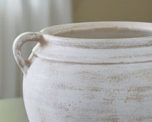Load image into Gallery viewer, Meadie - 9" Vase
