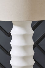 Load image into Gallery viewer, Veraleigh - Poly Lamp
