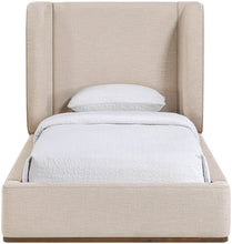 Load image into Gallery viewer, Aurin - Upholstered Bed
