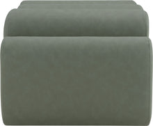 Load image into Gallery viewer, Rumble - Bench
