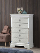 Load image into Gallery viewer, Verona - Chest
