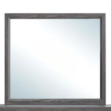 Load image into Gallery viewer, Glasgow - Mirror With Minimalist Design And Low Distortion Glass
