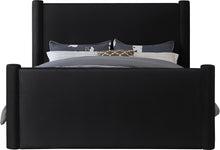 Load image into Gallery viewer, Elias - Velvet Bed
