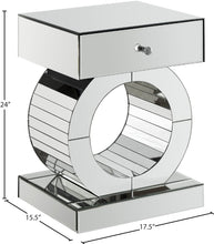 Load image into Gallery viewer, Jocelyn - End Table - Pearl Silver
