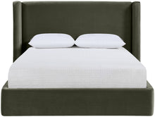 Load image into Gallery viewer, Kendall - Velvet Upholstered Bed
