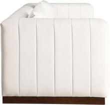 Load image into Gallery viewer, Mallina - Sofa
