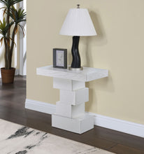 Load image into Gallery viewer, Westmount - End Table
