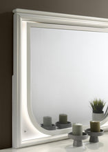 Load image into Gallery viewer, B025 - Mirror - White
