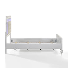Load image into Gallery viewer, Valentino - Bed
