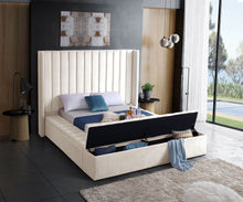 Load image into Gallery viewer, Kiki - Bed
