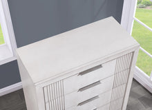 Load image into Gallery viewer, B252 - Chest - Beige
