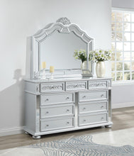 Load image into Gallery viewer, B092 - Dresser - Gray
