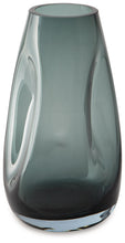 Load image into Gallery viewer, Beamund - Vase - 9"
