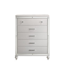 Load image into Gallery viewer, Valentino - Chest
