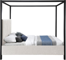 Load image into Gallery viewer, Kelly - Bed
