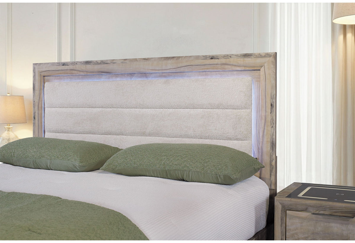 Callie - King Bed With Storage - Brown