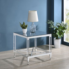 Load image into Gallery viewer, Lindley End Table
