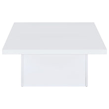 Load image into Gallery viewer, Devar Coffee Table Set
