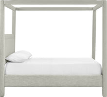 Load image into Gallery viewer, Salina - Linen Textured Fabric Upholstered Bed
