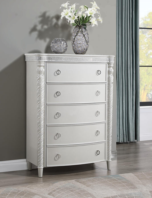 B033 - Chest - White